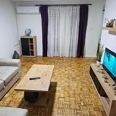 Stan Na Dan Kozarska Dubica Apartment *