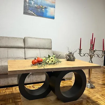 Stan Na Dan Kozarska Dubica Apartament *